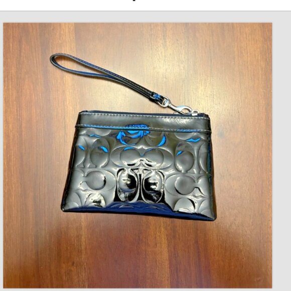 Coach Zip Wristlet Signature Patent Leather Small Black - Picture 4 of 13